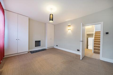 4 bedroom terraced house for sale, Rommany Road, London
