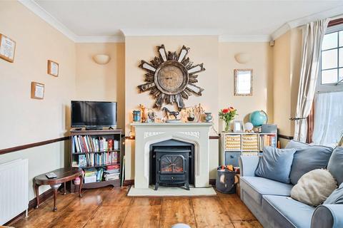 2 bedroom maisonette for sale, Sutton Road, Southend-on-Sea, Essex