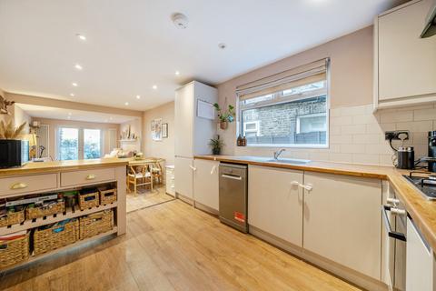 2 bedroom apartment for sale, Stanger Road, London