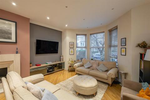 2 bedroom flat for sale, Sanderson Road, Jesmond, Newcastle upon Tyne