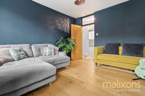 3 bedroom flat for sale, Pathfield Road, London SW16