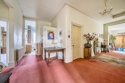 4 bedroom apartment for sale, Grange Hill, London