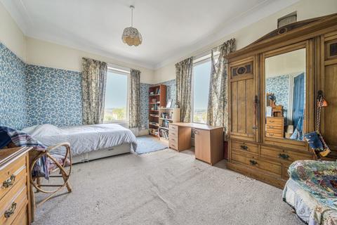 4 bedroom apartment for sale, Grange Hill, London