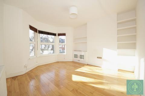 2 bedroom flat for sale, Arlow Road, Winchmore Hill, London, N21