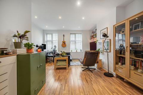 1 bedroom flat for sale, High Street, Beckenham BR3