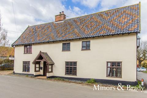 6 bedroom detached house for sale, Withersdale Road, Harleston IP20