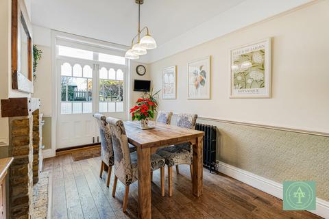 3 bedroom terraced house for sale, Cedars Road, Winchmore Hill, London, N21