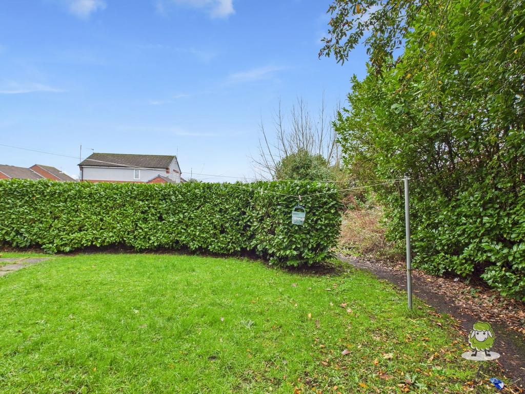 Communal gardens - Ewemove Whitchurch  Nantwich Ch