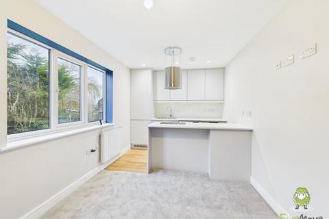 1 bedroom flat to rent, Alundale Road, Winsford CW7