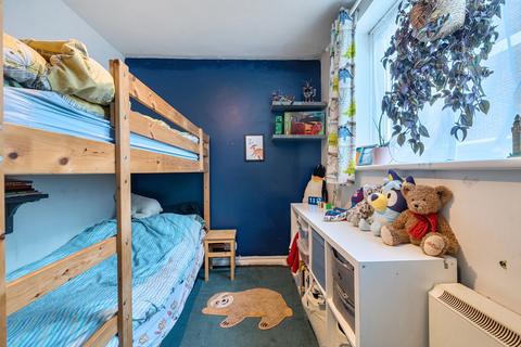 2 bedroom apartment for sale, South Norwood Hill, London