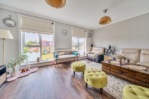 3 bedroom semi-detached house for sale, Dickens Drive, Coulsdon CR5