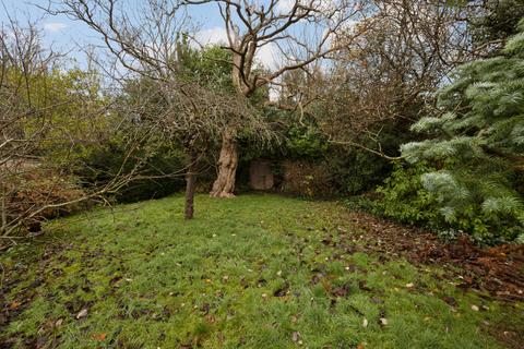 undefined, Upper Brighton Road, Surbiton KT6