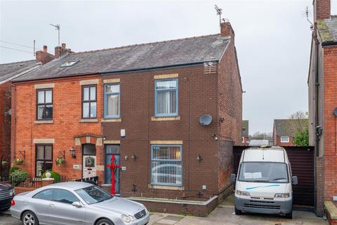 Leyland Lane, Leyland