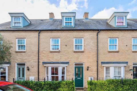 4 bedroom terraced house for sale - Tansy Avenue, Stotfold, SG5