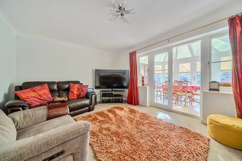 4 bedroom terraced house for sale, Tansy Avenue, Stotfold, SG5