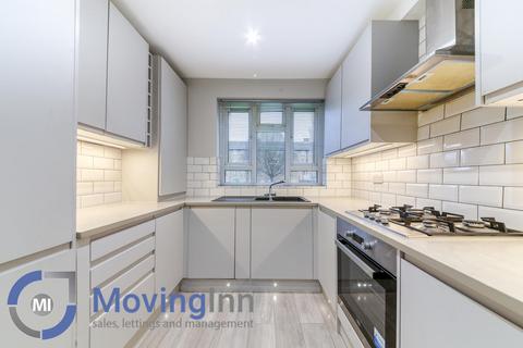 2 bedroom flat for sale, St. Gothard Road, West Norwood, SE27 9PL