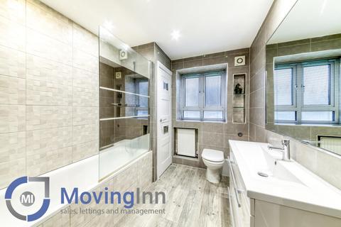 2 bedroom flat for sale, St. Gothard Road, West Norwood, SE27 9PL