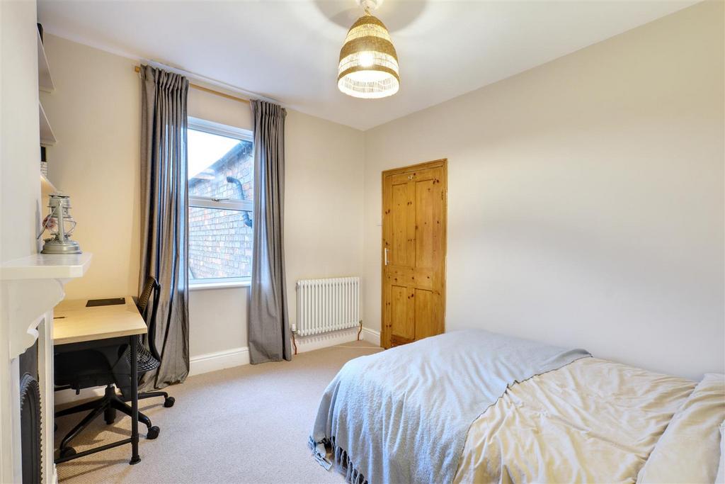 Bedroom 2 2.jpeg