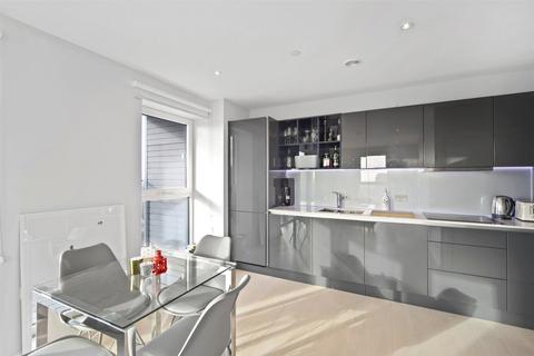 2 bedroom apartment for sale, Lantana Heights, Glasshouse Gardens, London, E20