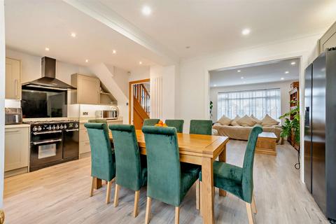 4 bedroom semi-detached house for sale, Trellyn Close, Maidstone