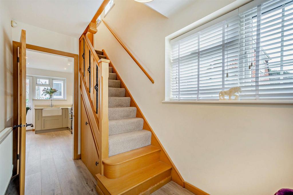8673594-interior20-800.jpg