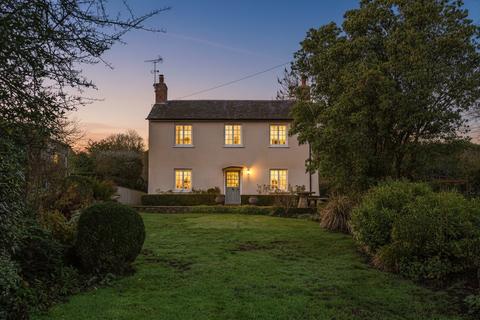 4 bedroom detached house for sale, Barrack Hill, Aylesbury HP18