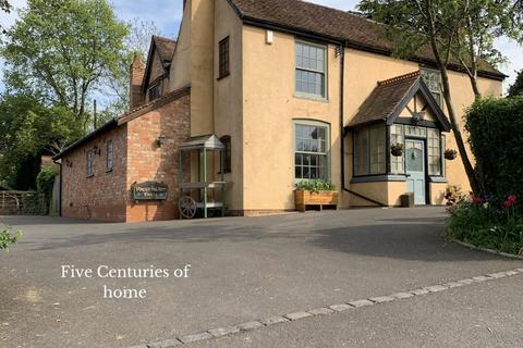 5 bedroom property with land for sale, Forget Me Not Farm, Salter Street, Earlswood, B94