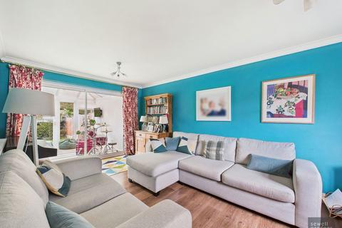 4 bedroom terraced house for sale, Curtis Close, Mill End, Rickmansworth, WD3 8QA