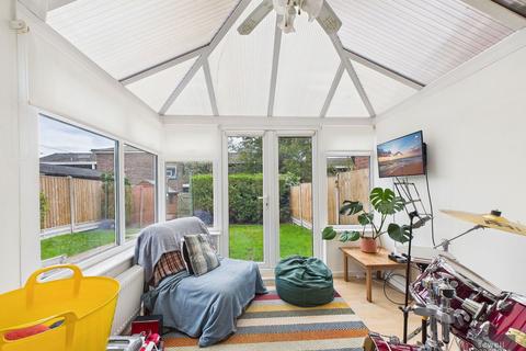 4 bedroom terraced house for sale, Curtis Close, Mill End, Rickmansworth, WD3 8QA
