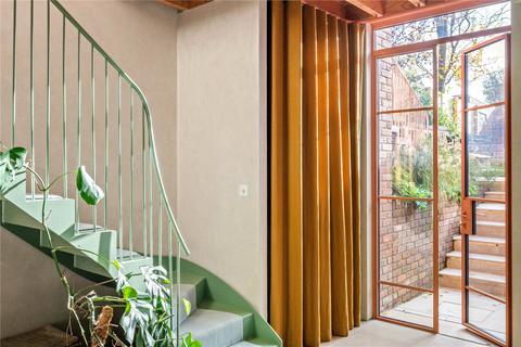 undefined, Richmond Road, London, E8