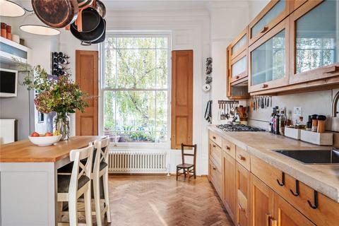 6 bedroom end of terrace house for sale, Richmond Road, London, E8