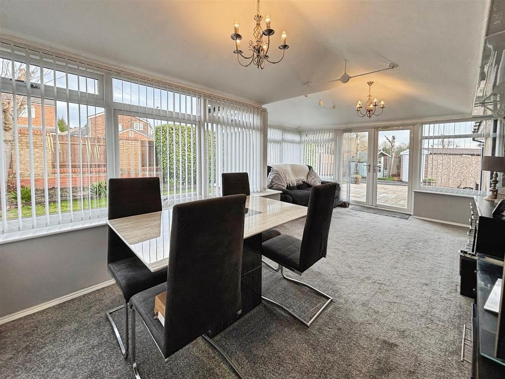 Dining/Family Room