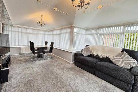 undefined, Trueman Court, Bradford BD12