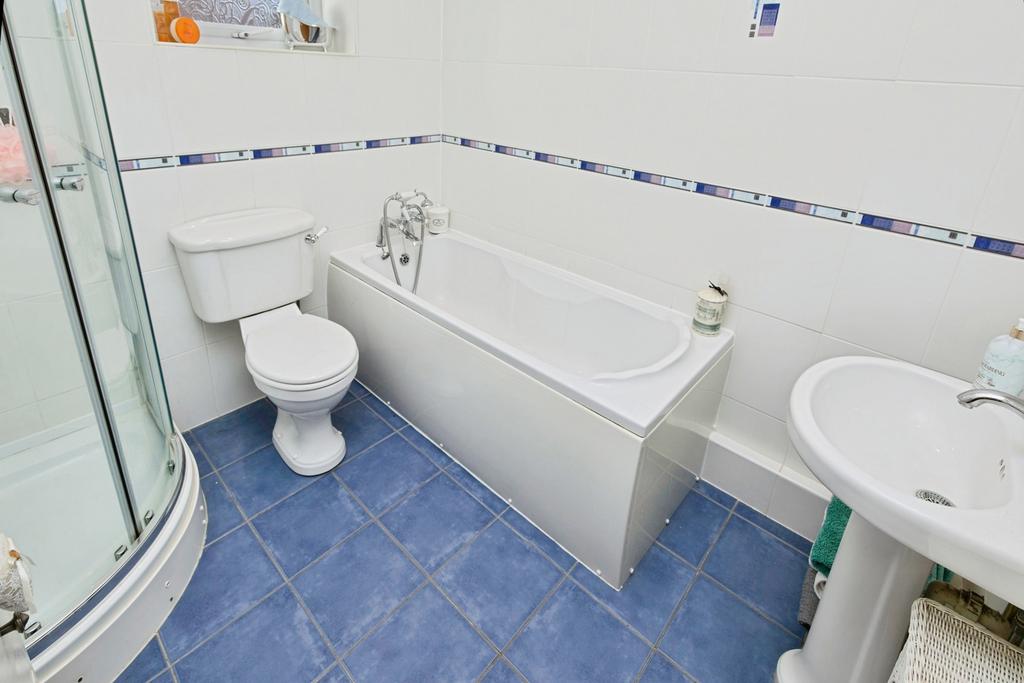 Family Bathroom Wc