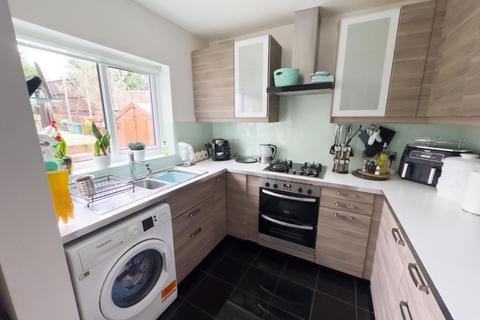 3 bedroom semi-detached house for sale, Heron Hill, Belvedere, Kent, DA17