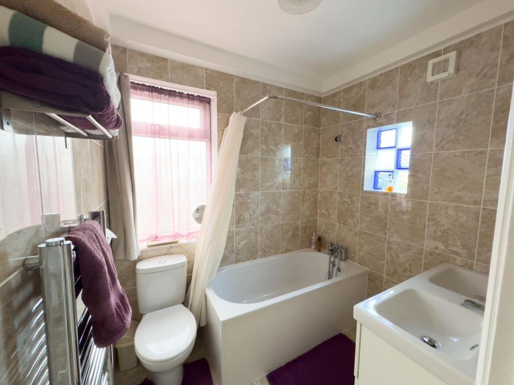 Presented by Kevin at Ewe Move Bexleyheath and Dart