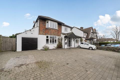 3 bedroom detached house for sale, Eglise Road, Warlingham CR6