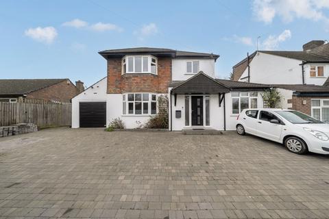 3 bedroom detached house for sale, Eglise Road, Warlingham CR6