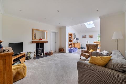 5 bedroom detached house for sale, Eglise Road, Warlingham CR6
