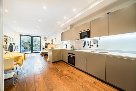 4 bedroom house for sale, Hawthorne Crescent, Greenwich