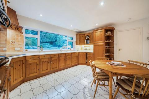 4 bedroom detached house for sale, Kooringa, Warlingham CR6