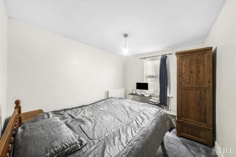 6 bedroom terraced house for sale, Warren Road, London, E10
