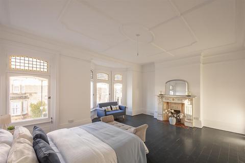 4 bedroom terraced house for sale, Devonshire Place, Jesmond, Newcastle upon Tyne