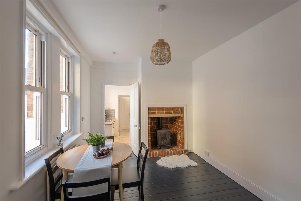 Breakfast Room