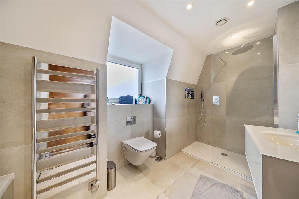 Family Bathroom: