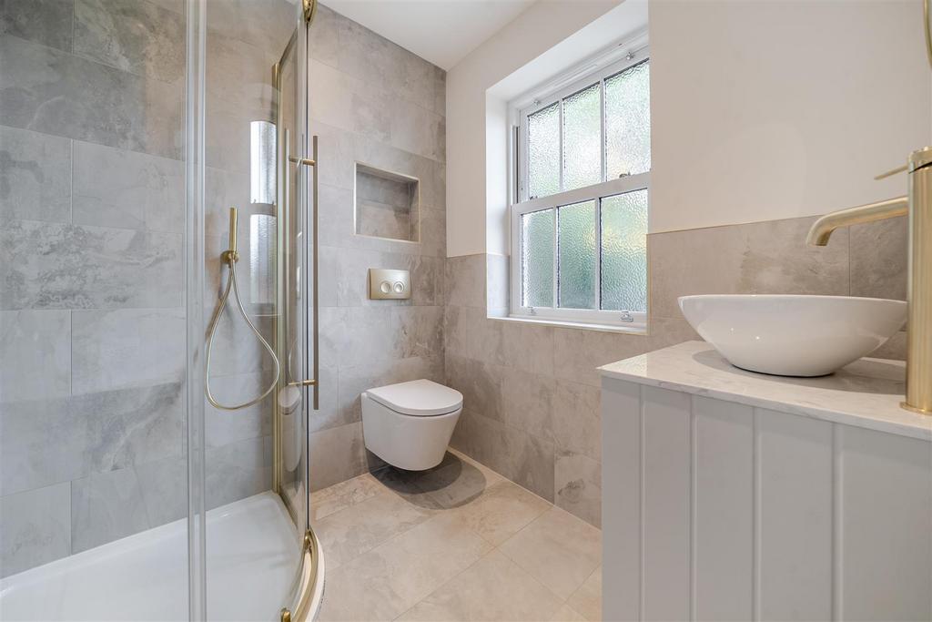 Bedroom 1 En-Suite