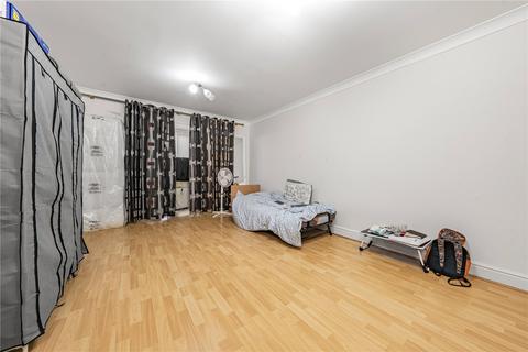 2 bedroom apartment for sale, Draper Close, Isleworth