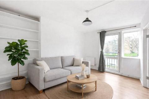 1 bedroom apartment to rent, Highbury Quadrant, London, N5