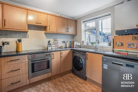 2 bedroom apartment for sale, North Birkbeck Road, Leyton