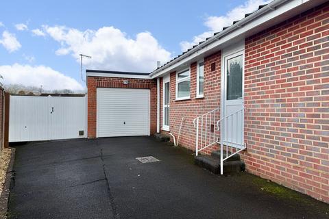 2 bedroom bungalow for sale, Pennington Close, West Moors, Ferndown, Dorset, BH22